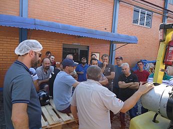 Curso de Reciclagem para operadores de empilhadeira